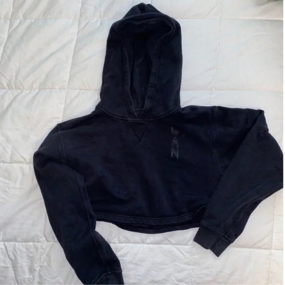 Team Canada All Yours Cropped Hoodie COC Logo - Picture 3 of 4